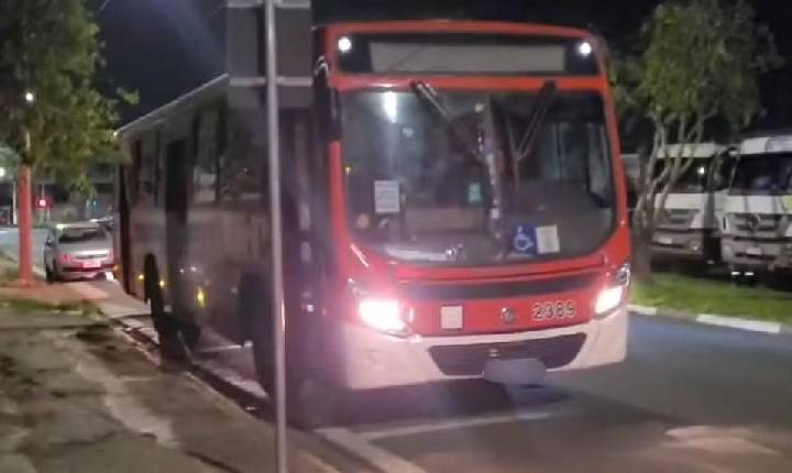 Ex-motorista furta ônibus por 'saudade da profissão' e é preso em flagrante