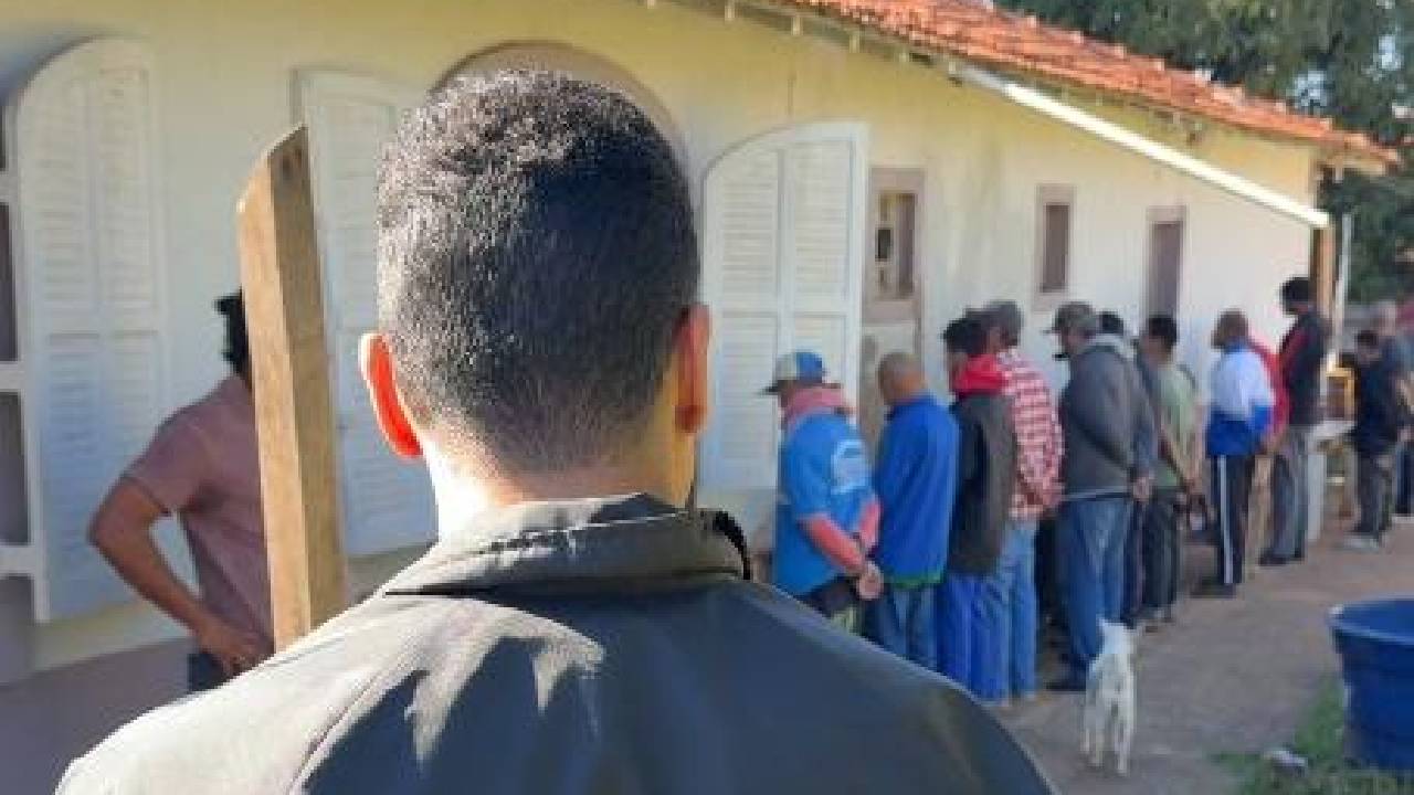 GCM e Polícia Civil fazem operação em abrigo de dependentes químicos