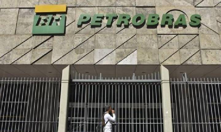 Justiça condena executivos da Petrobras por corrupção e lavagem em contratos da Replan