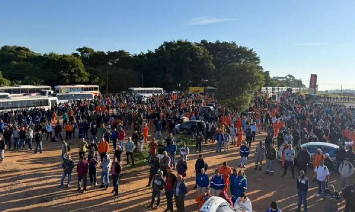Greve na Replan chega ao 9º dia em Paulínia com tensão na portaria e impasse