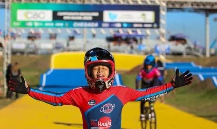 Paulinense de 11 anos é bicampeão brasileiro de BMX Racing