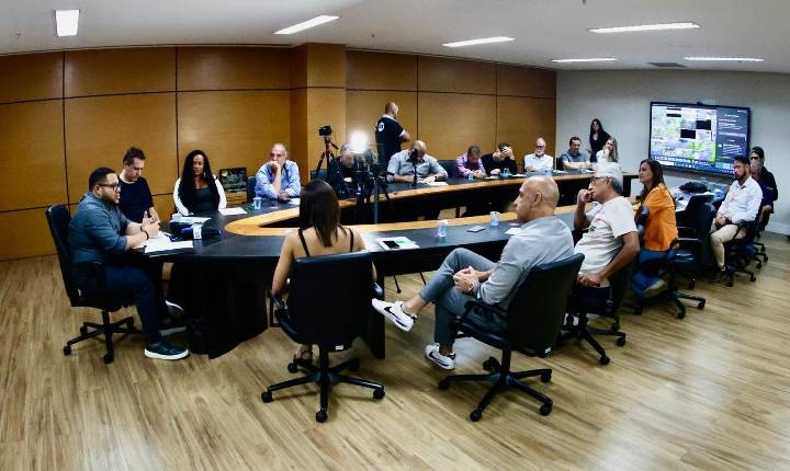 Prefeito concede entrevista coletiva à imprensa e apresenta balanço do primeiro ano dessa gestão 