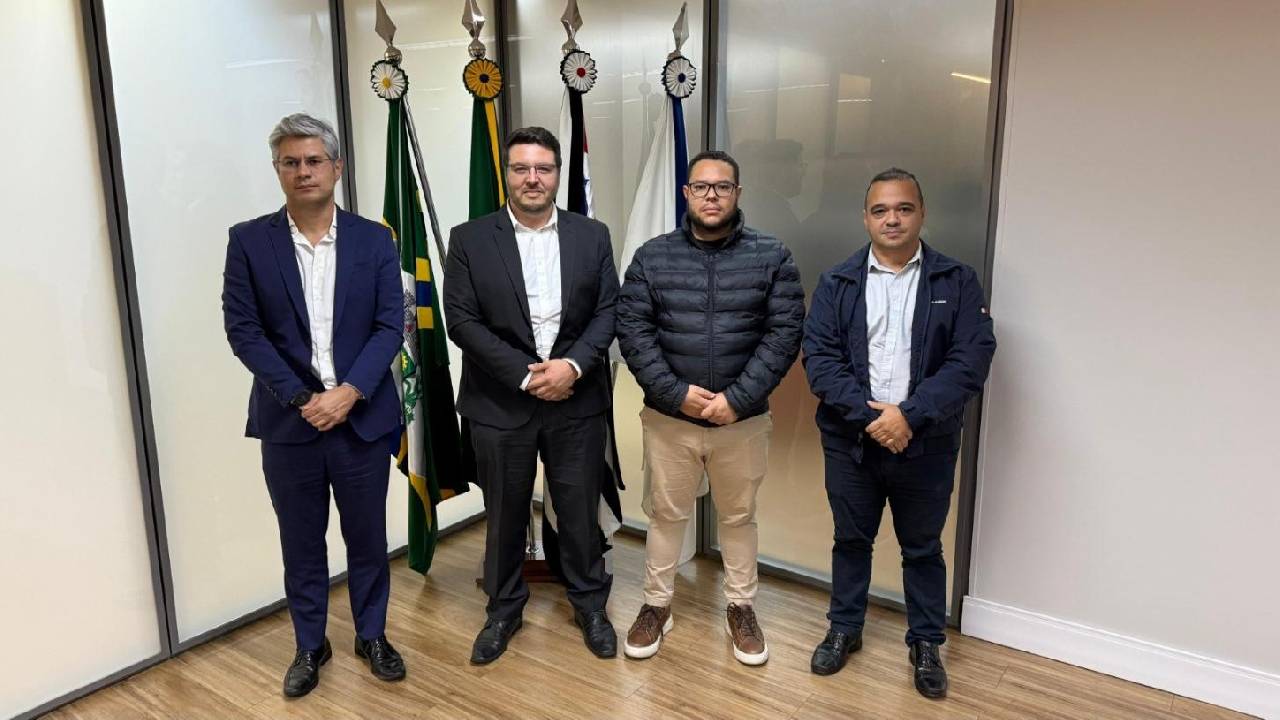 Prefeito se reúne com Arsesp para cobrar solução definiva para água da Sabesp