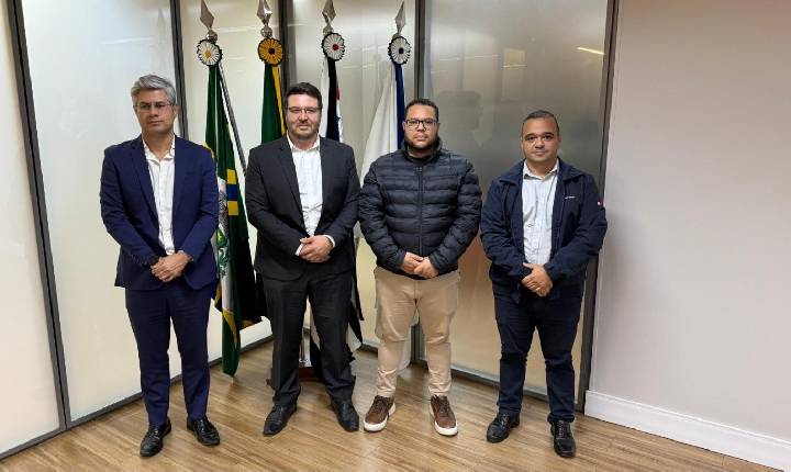 Prefeito se reúne com Arsesp para cobrar solução definiva para água da Sabesp