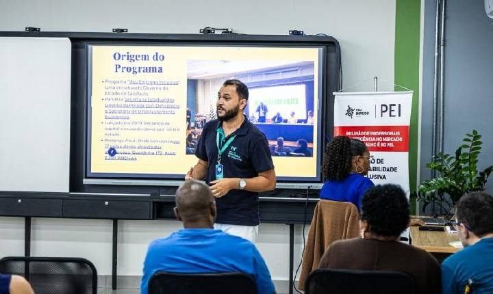 Prefeitura realiza evento entre empresas e jovens em busca do primeiro emprego