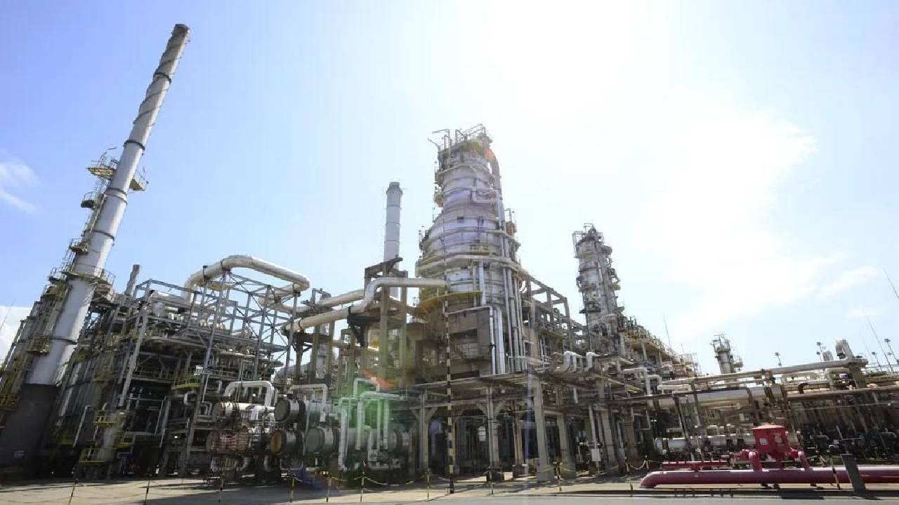 Replan atinge 3º maior volume de diesel em meio à meta de autossuficiência da Petrobras