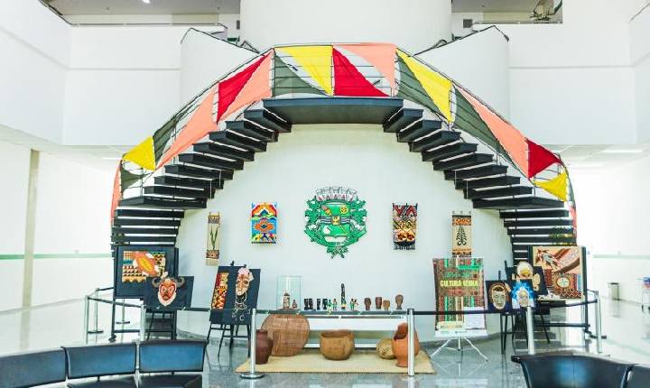 Semana da Cultura Negra recebe exposição Afro Art até dia 14 de novembro