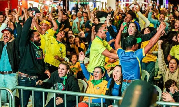 Vila da Copa em Paulínia reúne cerca de 800 pessoas na torcida pelo Brasil 
