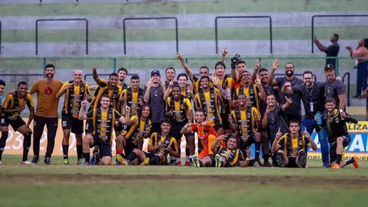 Vitória no clássico da cidade recoloca Paulinense na briga pela classificação
