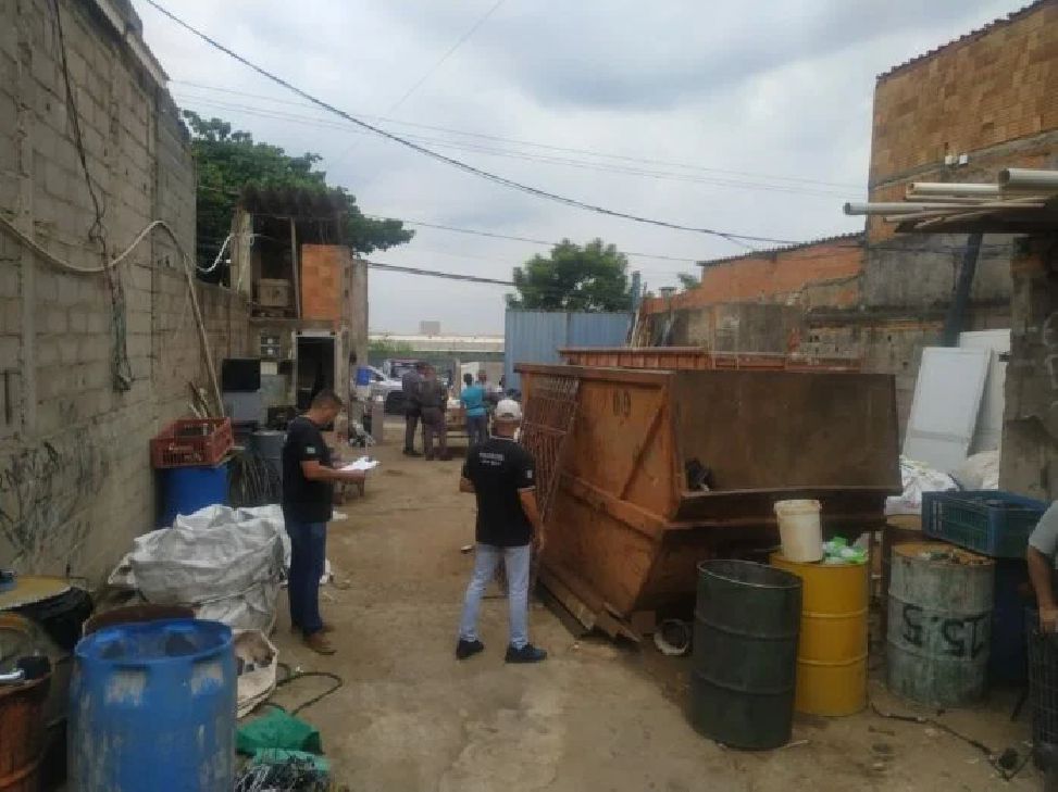 Operação Limpa Trilhos II fiscaliza ferros-velhos e apreende fios de cobre em Paulínia e Campinas