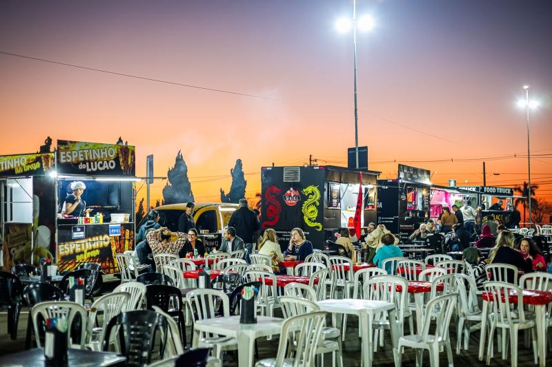 Feira Noturna de outubro acontece nesta quarta-feira, 15