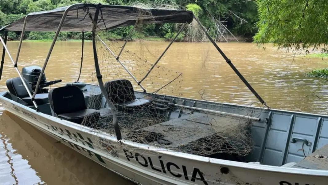 Polícia Ambiental apreende rede e armadilha proibidas em rios da região