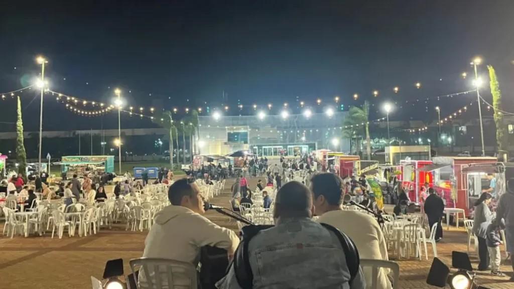 Feira Noturna de Paulínia terá edição especial de aniversário da cidade