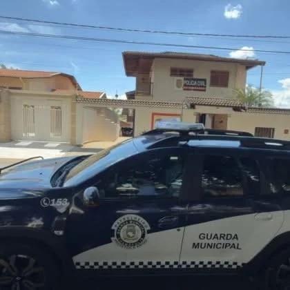 Pastor é detido após invadir igreja e ameaçar esposa em Cosmópolis