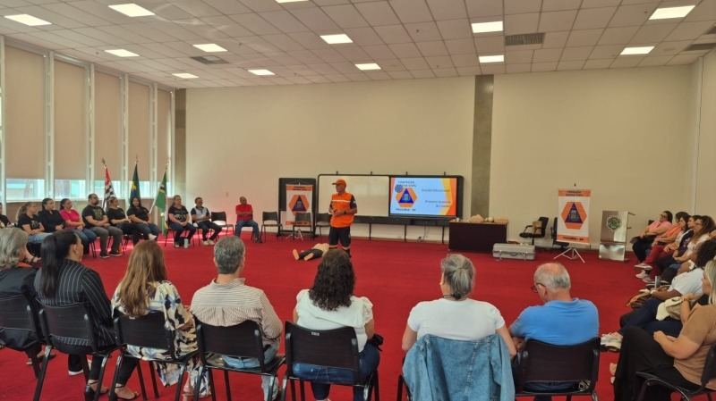 Defesa Civil realiza capacitação da Lei Lucas para profissionais da Assistência Social