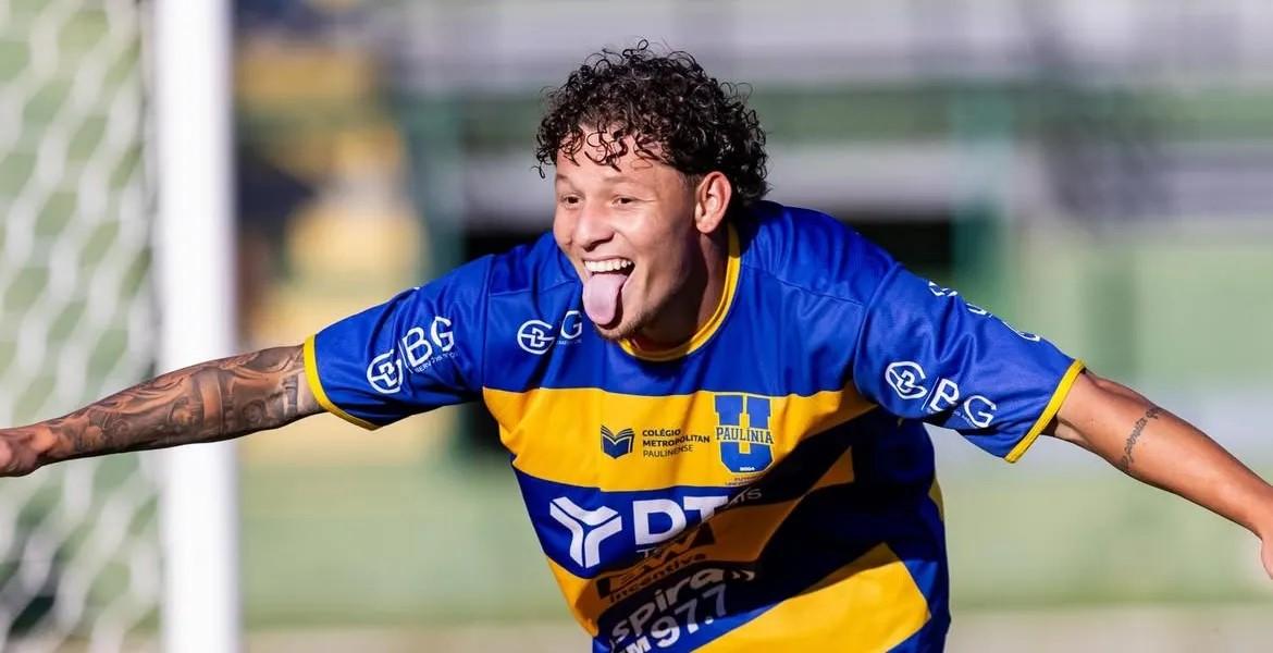 Ex-Ponte faz hat-trick e comanda vitória do Paulínia pela Segundona