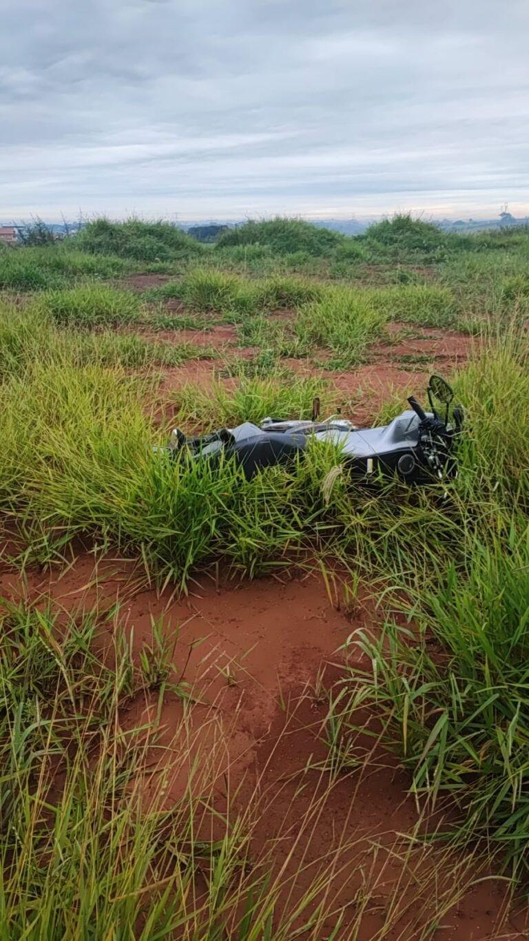 GM recupera motocicleta furtada em frente a restaurante em Cosmópolis