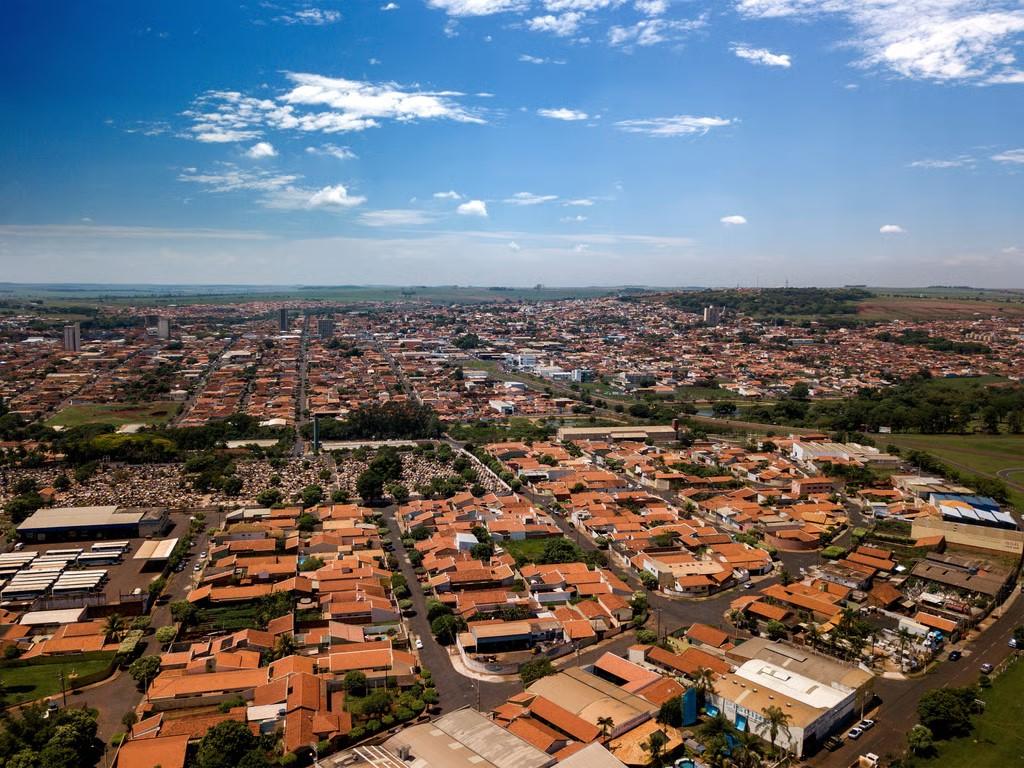 Concurso: Prefeitura de Cosmópolis abre vagas para 36 cargos com salários até R$9.652