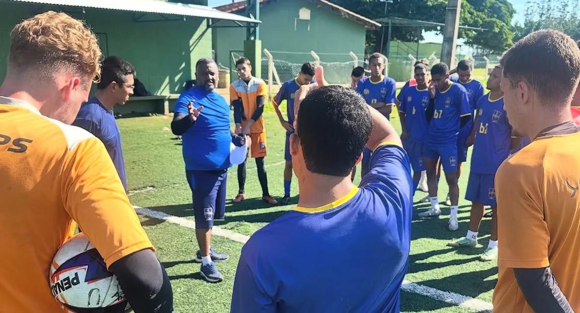 Duelo coloca frente a frente Paulínia FU e Itaquaquecetuba no 
