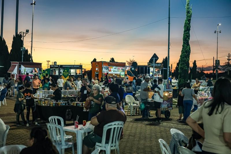 Prefeitura realiza Feira Noturna nesta sexta-feira no clima da Copa do Mundo