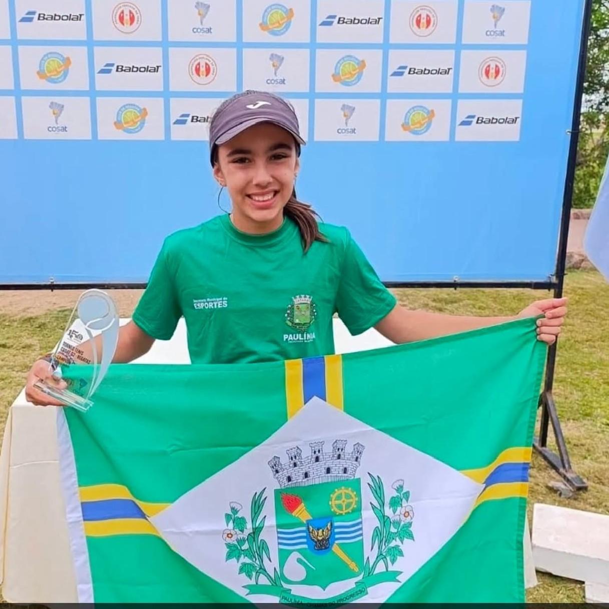 Tenista paulinense Gabriela Carvalho se prepara para disputar Torneio de Wimbledon na Inglaterra