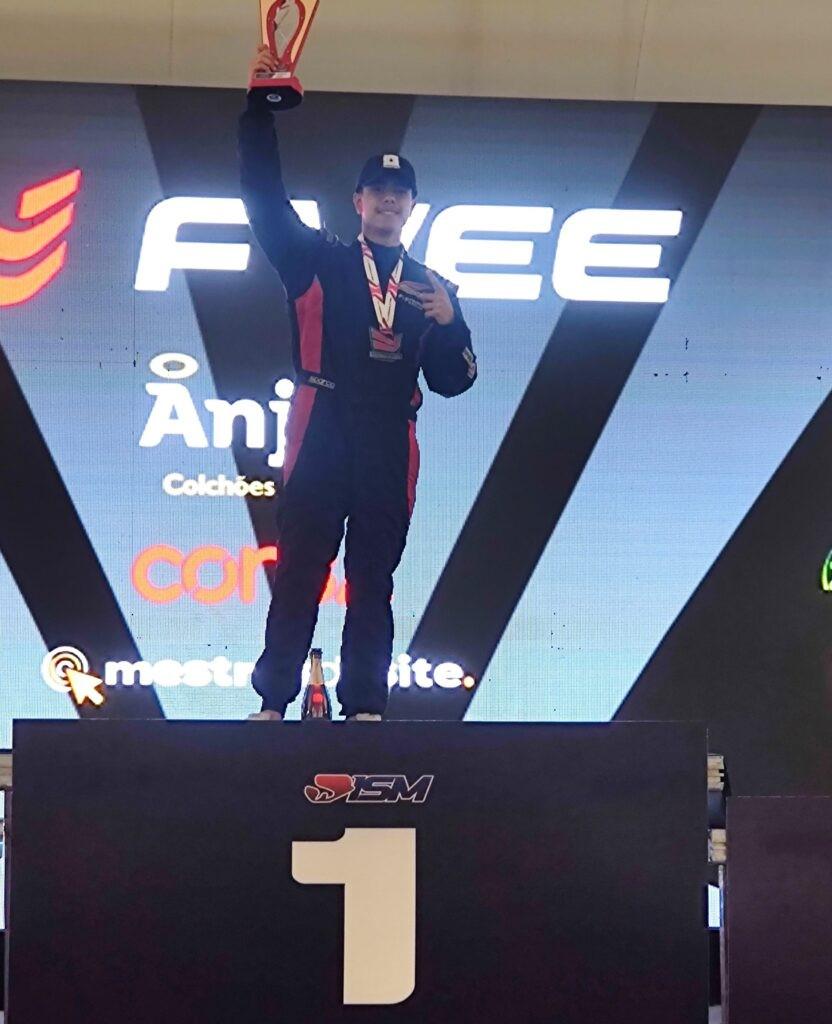 Piloto de Paulínia, João Alécio vence em sua estreia em Interlagos pela Fórmula Vee