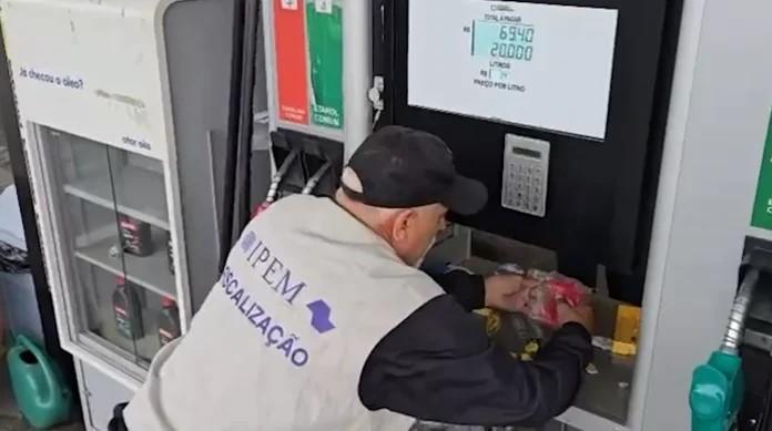 Polícia prende homem e interdita posto por fraude nas bombas em Campinas