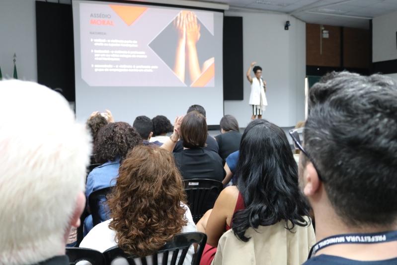 Prefeitura de Paulínia capacita gestores para prevenção ao assédio