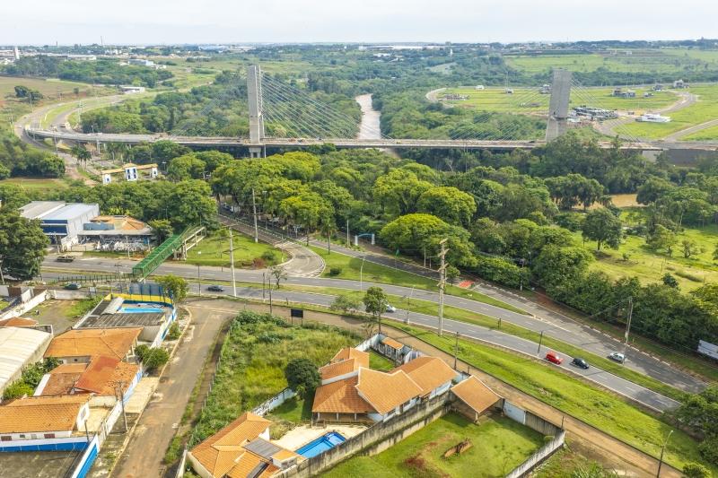 Prefeitura inicia obra para abertura de rotatória no Fontanário