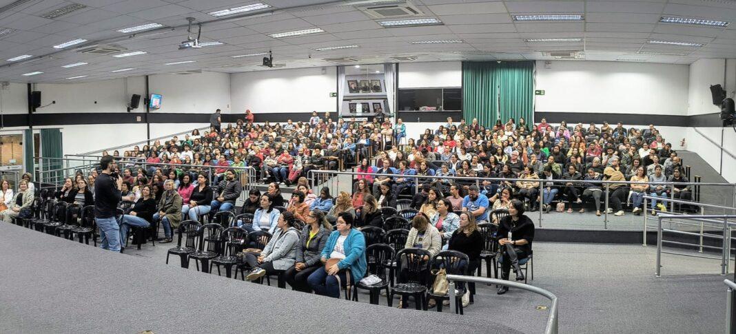 Prefeitura realiza 2º EMEP com educadores de Paulínia