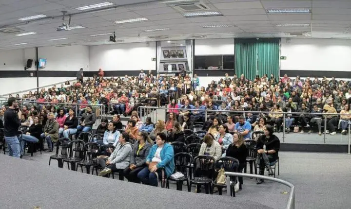 Prefeitura realiza 2º EMEP com educadores de Paulínia