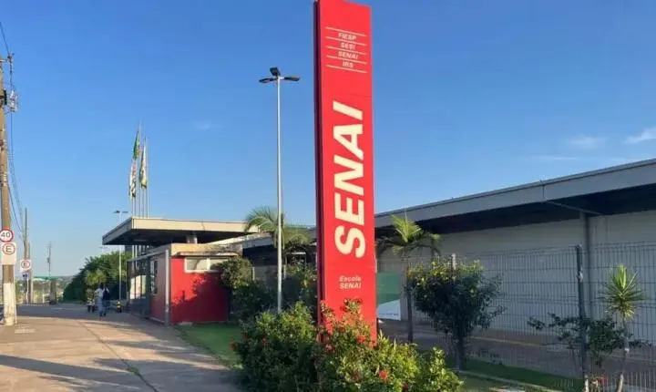 Senai Paulínia oferece 40 vagas em graduação de Processos Químicos